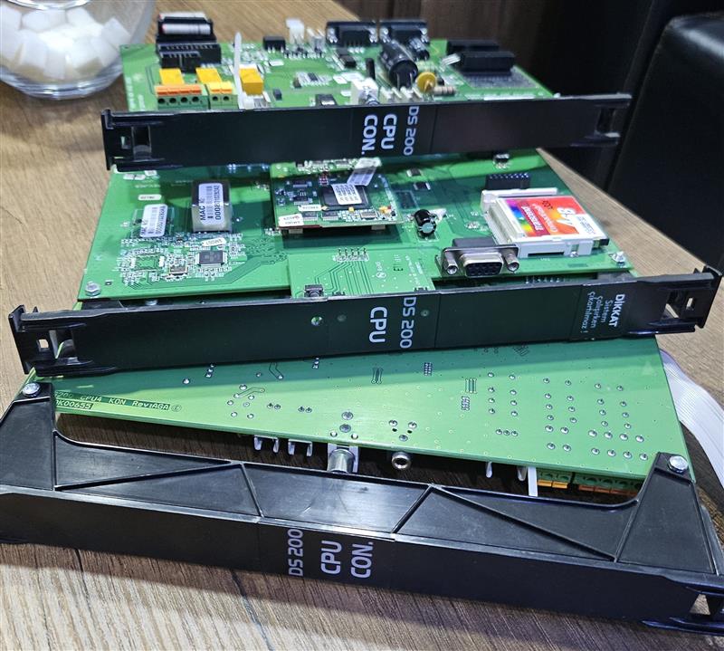 KAREL DS200 CPU-4 KARTI